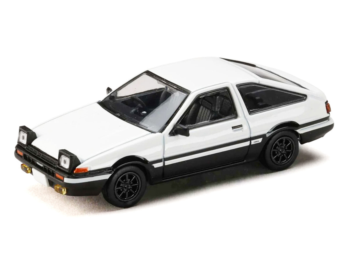 Toyota Sprinter Trueno (AE86) RHD (Right Hand Drive) White with Black Stripes "Takumi Fujiwara VS Takeshi Nakazato - Initial D" (1995-2013) Manga with Collectible Cards "Diorama Set Series" 1/64 Diecast Model Car by Hobby Japan-1