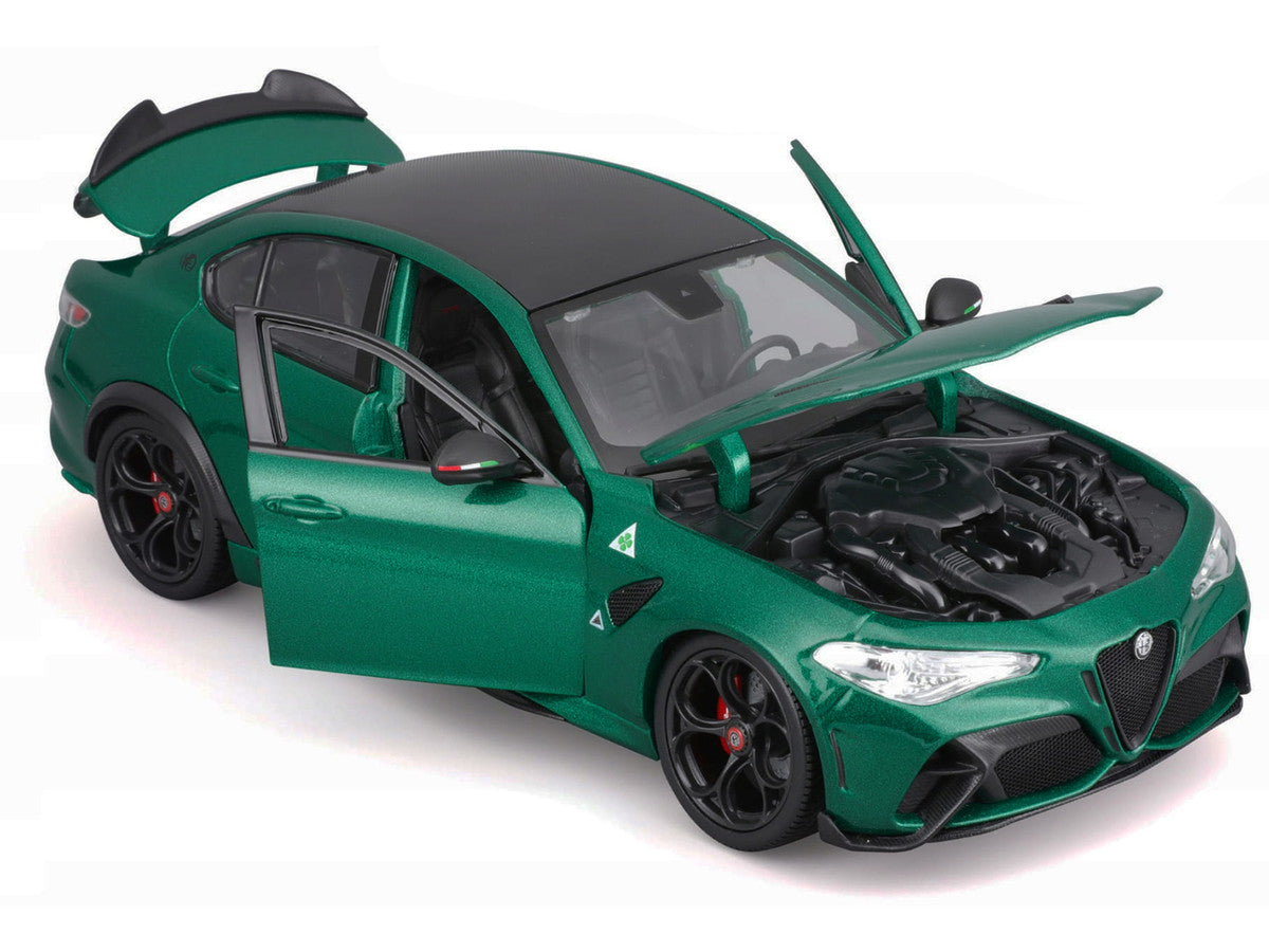 Alfa Romeo Giulia GTA 1/18 Diecast Model Green Metallic by Bburago-2