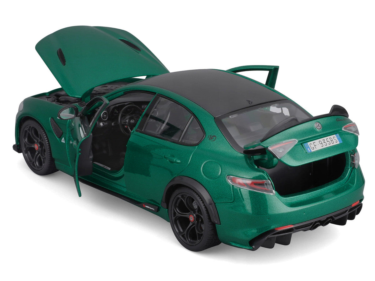 Alfa Romeo Giulia GTA 1/18 Diecast Model Green Metallic by Bburago-1