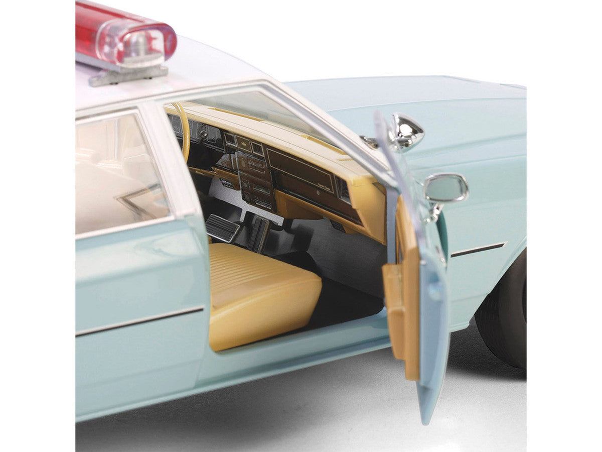 1987 Chevrolet Caprice 9C1 "US Border Patrol" Light Green with White Top "Artisan Collection" 1/18 Diecast Model Car by Greenlight-2