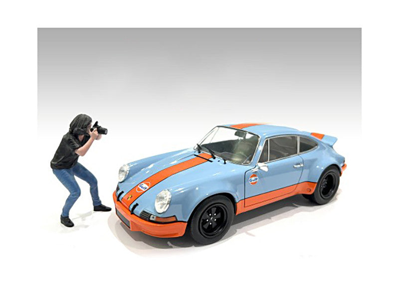 "Photographers" Figure #4 for 1/24 Scale Models by American Diorama-0