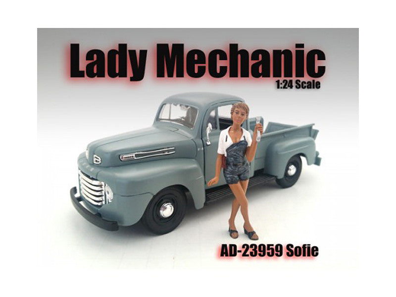 Lady Mechanic Sofie Figure For 1:24 Scale Models by American Diorama-0
