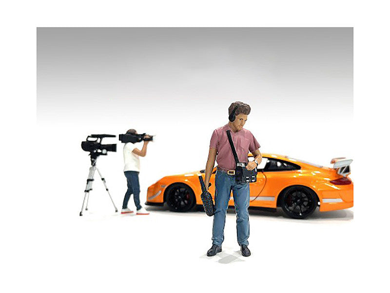 "On-Air" Figure 4 for 1/24 Scale Models by American Diorama-0