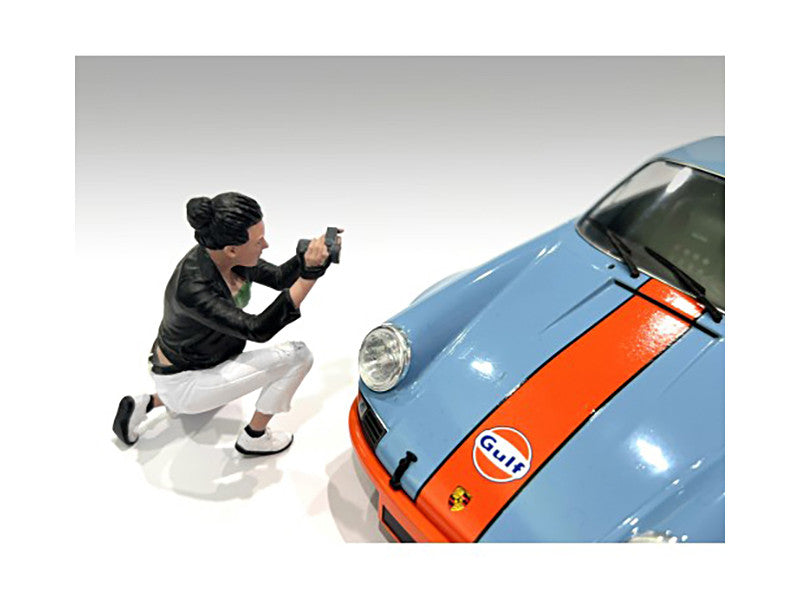 "Photographers" Figure #5 for 1/24 Scale Models by American Diorama-2