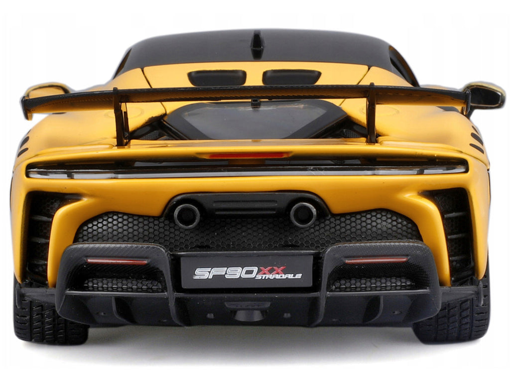 Bburago 1/24 Ferrari SF90 XX Stradale Yellow Diecast Model Car-3