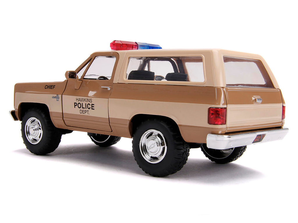 Hopper's Chevrolet Blazer with Police Badge "Hawkins Police Dept." "Stranger Things" (2016) TV Series 1/24 Diecast Model Car by Jada-2