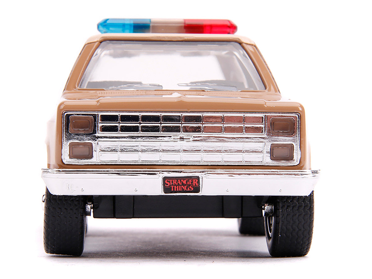 Hopper's Chevrolet Blazer "Hawkins Police Dept." "Stranger Things" (2016) TV Series "Hollywood Rides" 1/32 Diecast Model Car by Jada-3