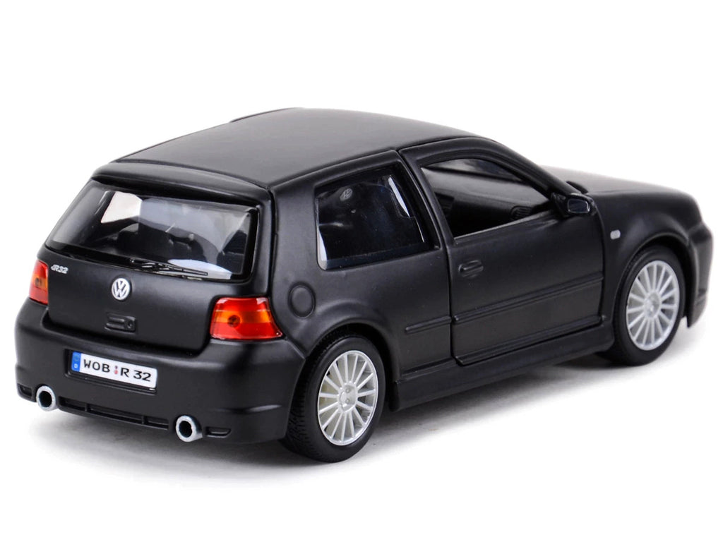 Volkswagen Golf R32 Matt Black "Special Edition" Series 1/24 Diecast Model Car by Maisto-4
