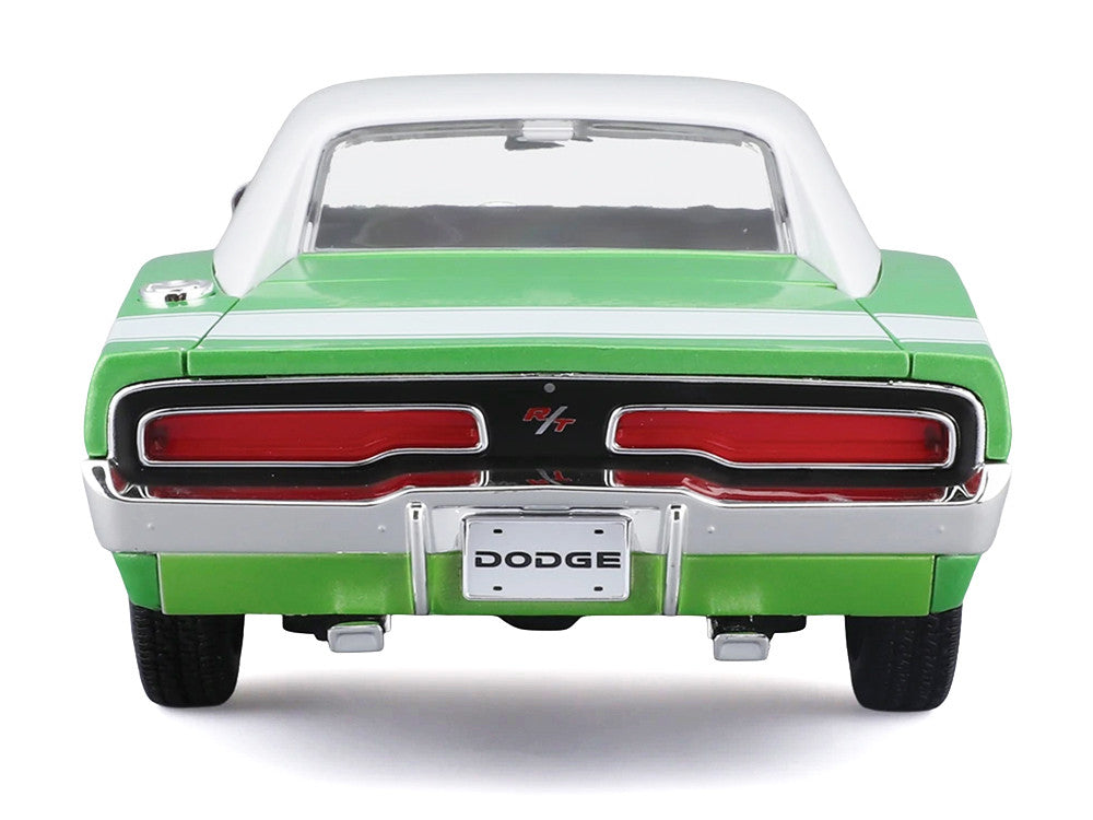 Maisto 1:18 1969 Dodge Charger R/T Green Metallic / White Top/Tail Stripe — product image 2