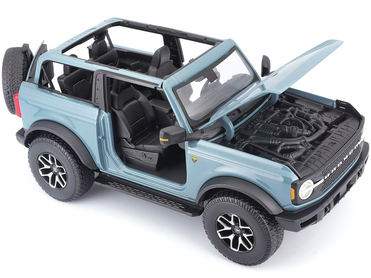 2021 Ford Bronco Badlands Blue "Special Edition" 1/18 Diecast Model Car by Maisto-1