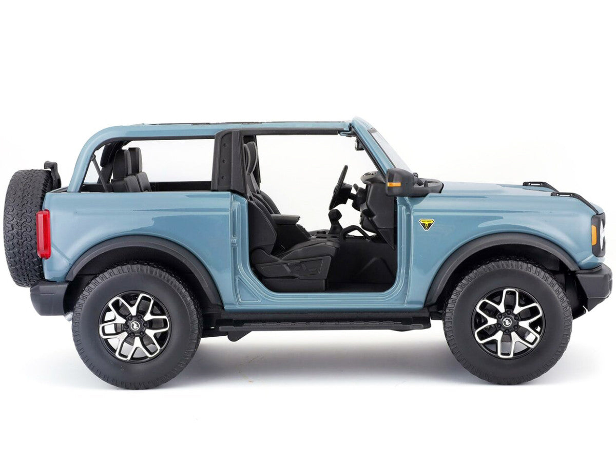 2021 Ford Bronco Badlands Blue "Special Edition" 1/18 Diecast Model Car by Maisto-3