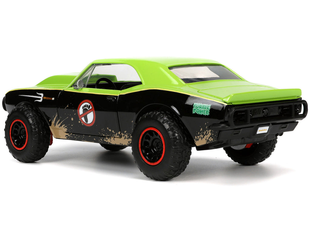 1967 Chevrolet Camaro Offroad Bright Green and Matt Black (Dirty Version) and Raphael Diecast Figure "Teenage Mutant Ninja Turtles" "Hollywood Rides" Series 1/24 Diecast Model Car by Jada-4
