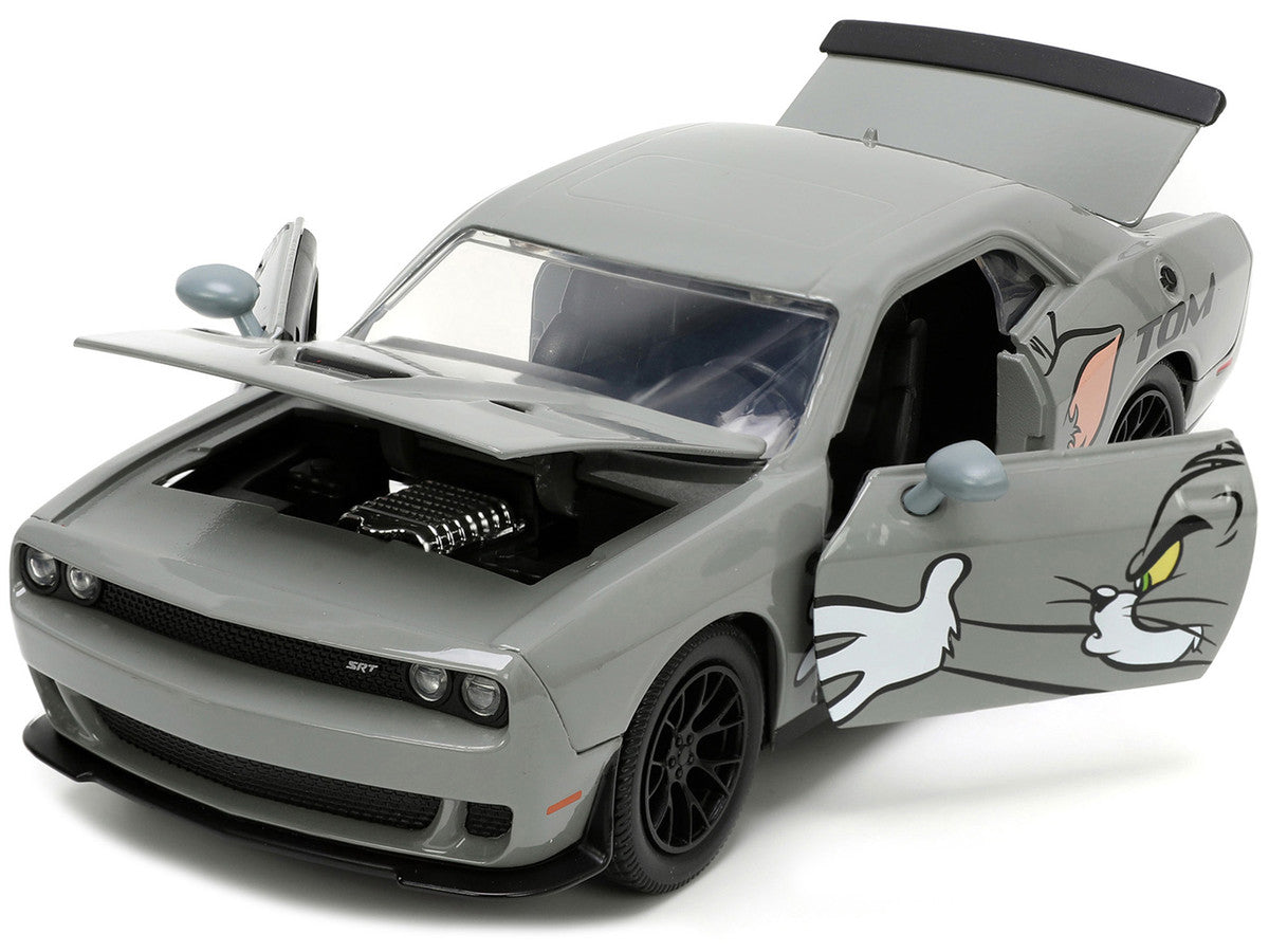 2015 Dodge Challenger Hellcat Gray with "Tom" Graphics and Jerry Diecast Figure "Tom and Jerry" "Hollywood Rides" Series 1/24 Diecast Model Car by Jada-1