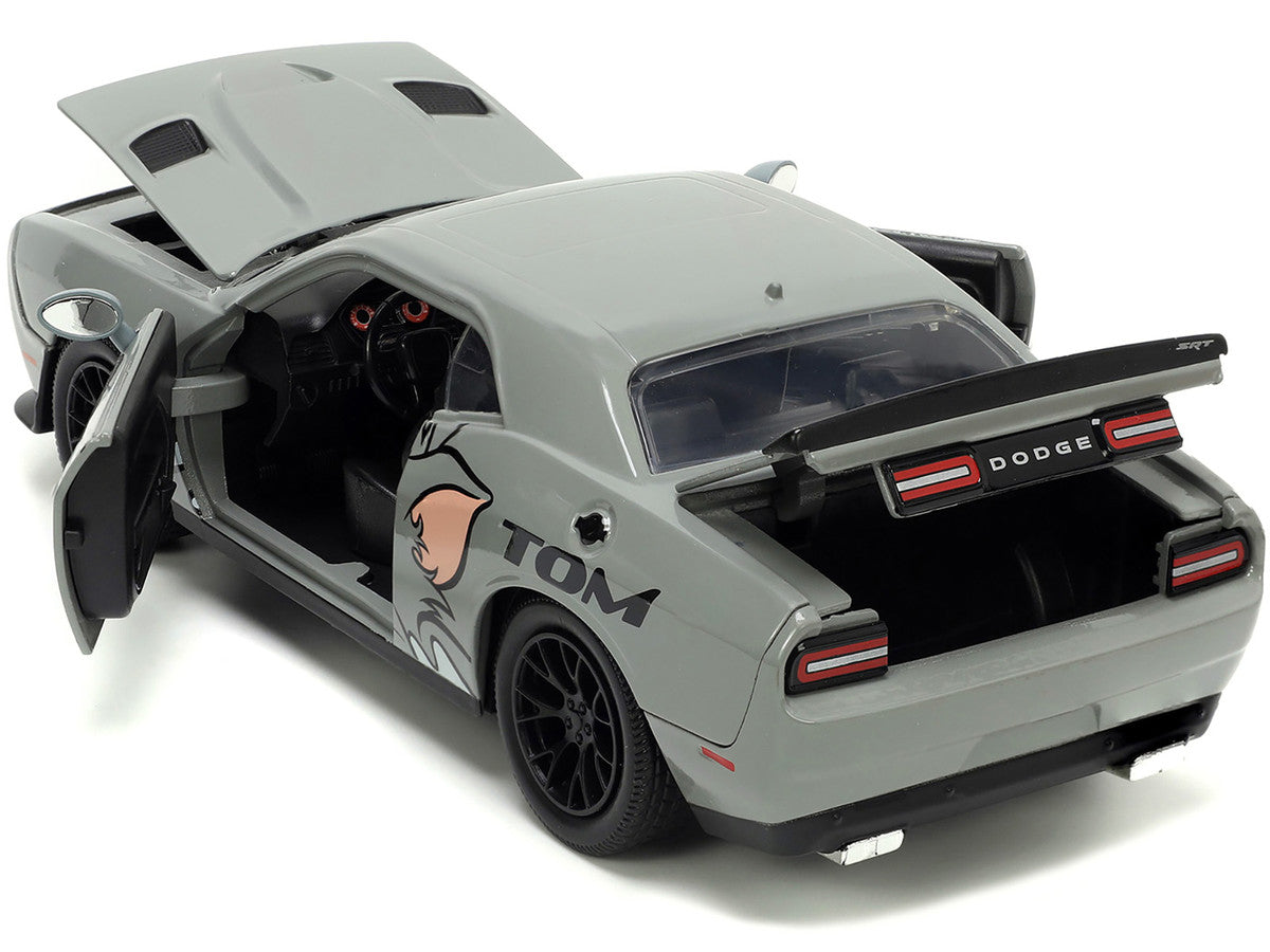 2015 Dodge Challenger Hellcat Gray with "Tom" Graphics and Jerry Diecast Figure "Tom and Jerry" "Hollywood Rides" Series 1/24 Diecast Model Car by Jada-3