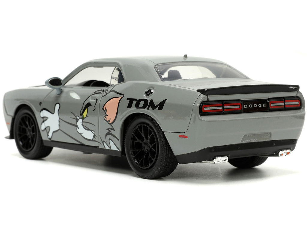 2015 Dodge Challenger Hellcat Gray with "Tom" Graphics and Jerry Diecast Figure "Tom and Jerry" "Hollywood Rides" Series 1/24 Diecast Model Car by Jada-4