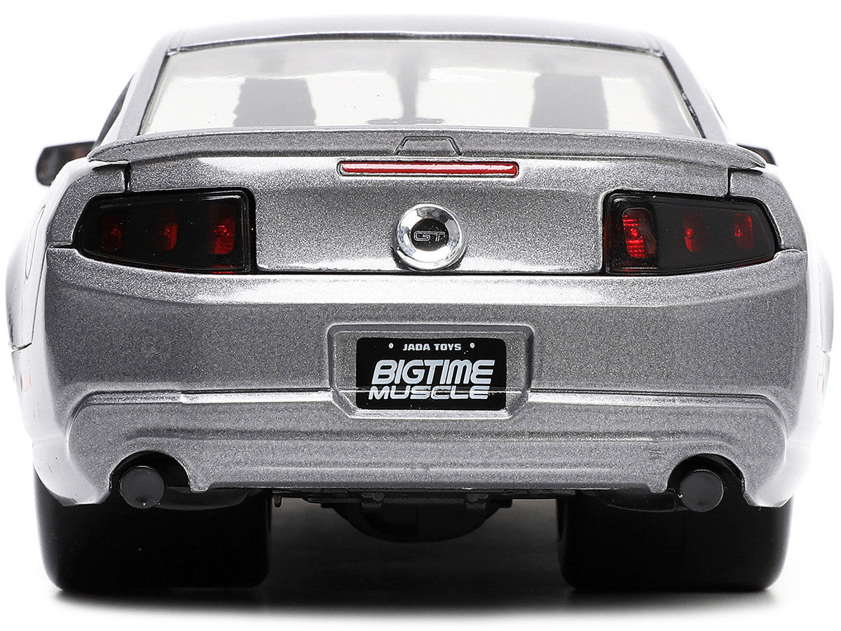 2010 Ford Mustang GT Gray Metallic with Flames "Ford Motor Company" "Bigtime Muscle" Series 1/24 Diecast Model Car by Jada-4