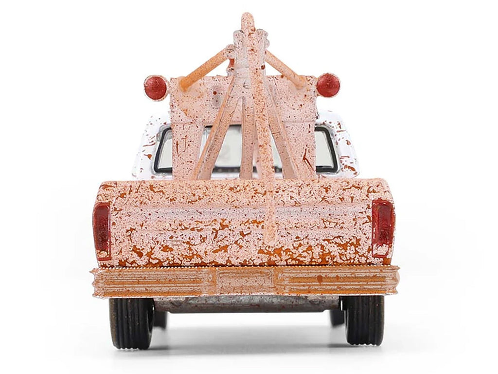 1973 Ford F-100 Tow Truck White (Weathered) "Blue Collar Collection" Series 14 1/64 Diecast Model Car by Greenlight-2