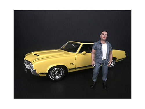 "Hanging Out II" Beto Figurine for 1/18 Scale Models by American Diorama-0