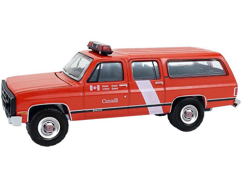 1991 GMC Suburban "Canada Coast Guard" Red with White Stripes "Hot Pursuit - Canada Special Edition" Series 1/64 Diecast Model Car by Greenlight-2