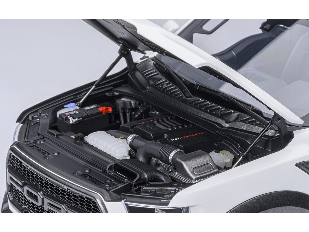 2019 Ford F-150 Raptor Pickup Truck Oxford White 1/18 Model Car by Autoart-3