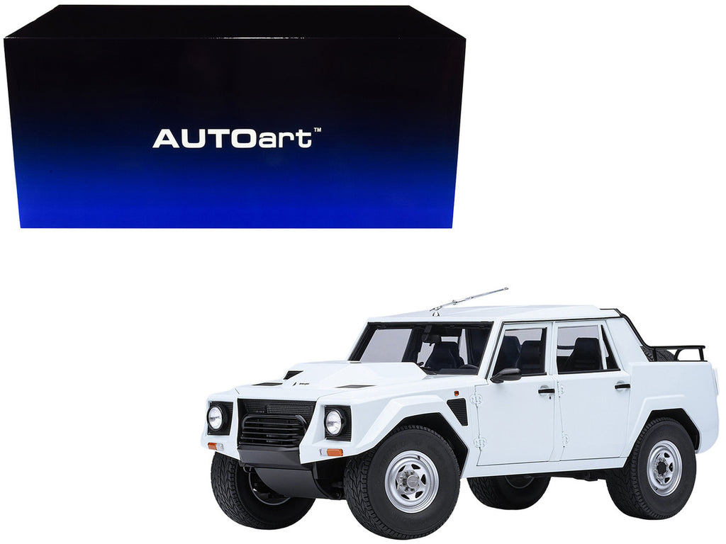 Lamborghini LM002 Bianco Polo Park White 1/18 Model Car by Autoart-4