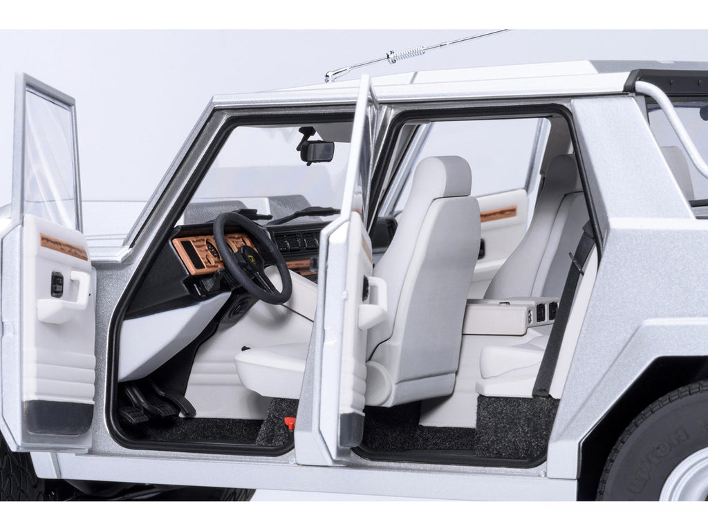 Lamborghini LM002 Argento Silver Metallic with White Interior 1/18 Model Car by Autoart-2