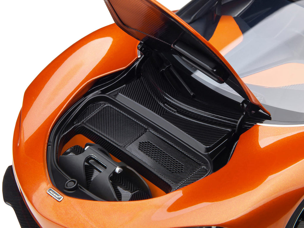 McLaren Speedtail Volcano Orange Metallic with Black Top and Suitcase Accessories 1/18 Model Car by Autoart-2