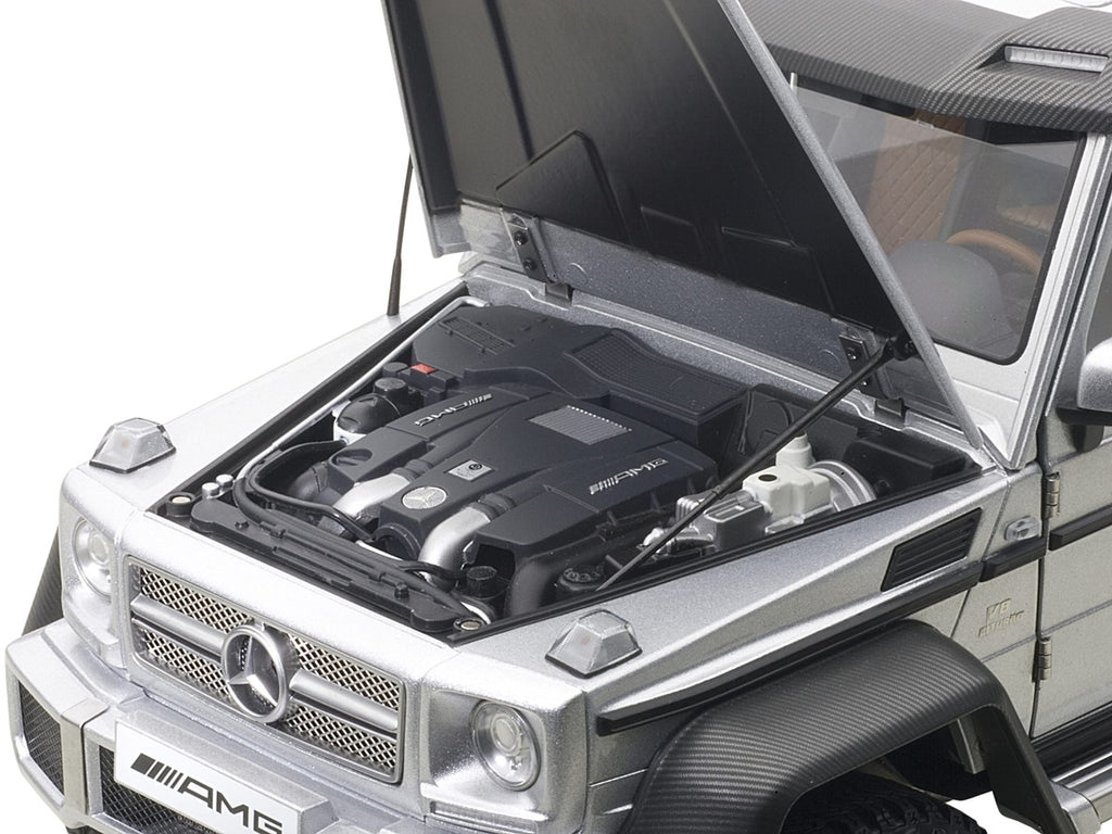 Mercedes G63 AMG 6X6 Silver 1/18 Model Car by Autoart-2