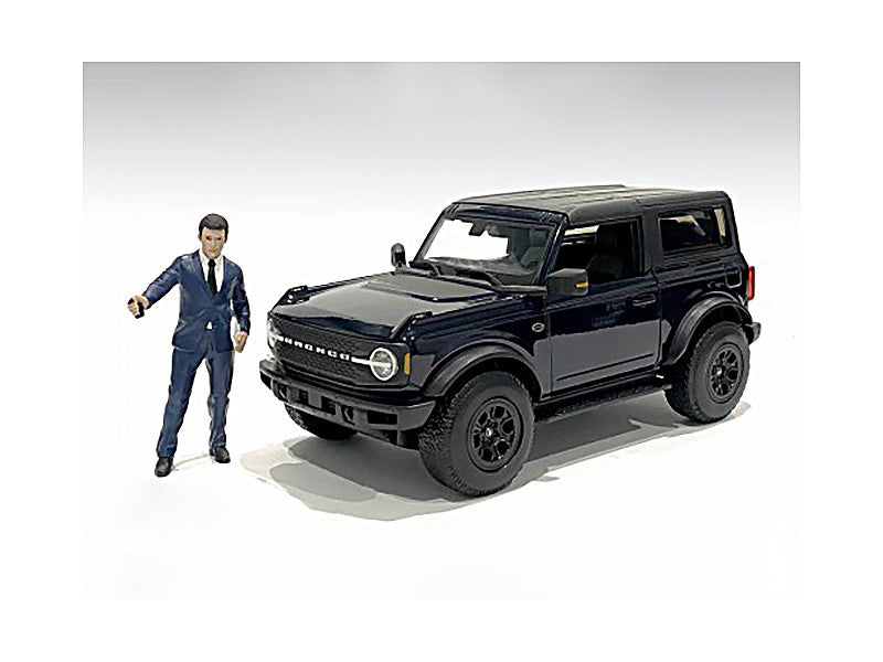 "The Dealership" Male Salesperson Figurine for 1/24 Scale Models by American Diorama-0