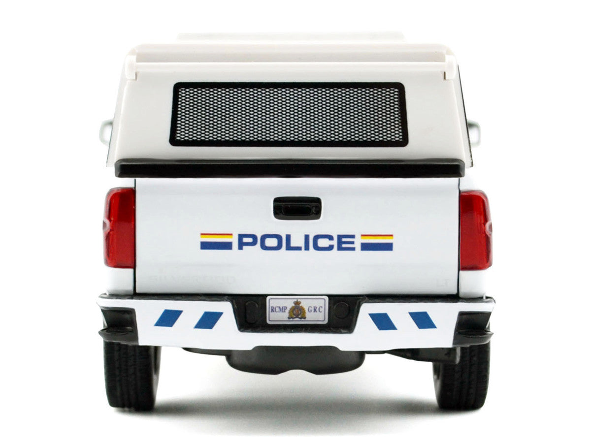 2017 Chevrolet Silverado 1500 LT Z71 Crew Cab Pickup Truck with Camper Box "Royal Canadian Mounted Police" White "Law Enforcement and Public Service" Series 1/24-1/27 Diecast Model Car by Motormax-3