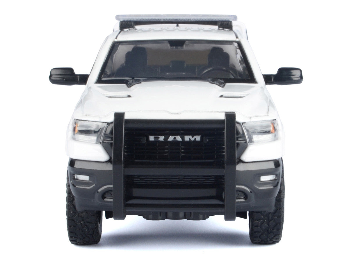 2019 RAM 1500 Laramie Crew Cab Pickup Truck with Truck Bed Camper White "Custom Builder's Kit" Series 1/24-1/27 Diecast Model Car by Motormax-0