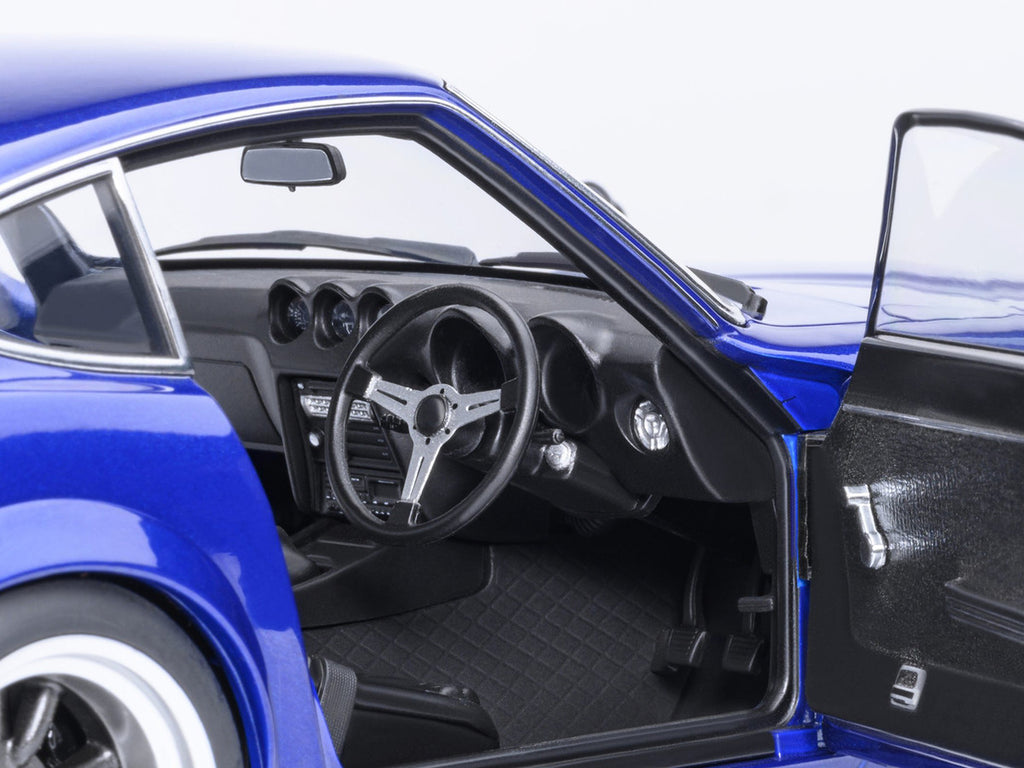 Nissan Fairlady Z RHD (Right Hand Drive) "Akuma No Z" Blue Metallic "Wangan Midnight - Comic #1 Version" Manga 1/18 Model Car by Autoart-1