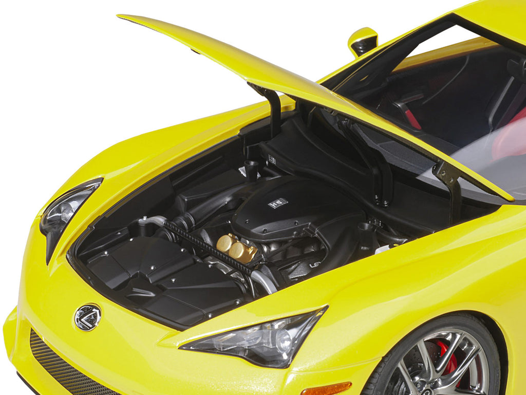 Lexus LFA Pearl Yellow with Red and Black Interior 1/18 Model Car by Autoart-2