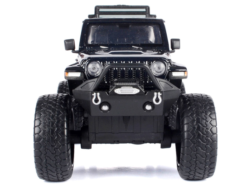 2021 Jeep Gladiator Rubicon Off-Road Pickup Truck Black with Matt Black Top "Off Road" Series 1/24-1/27 Diecast Model Car by Motormax-2