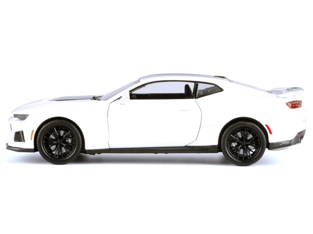 2017 Chevrolet Camaro ZL1 White 1/24 Diecast Model Car by Motormax-0