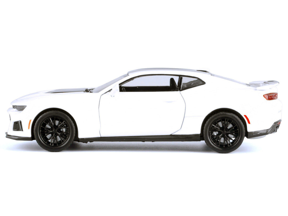 2017 Chevrolet Camaro ZL1 White 1/24 Diecast Model Car by Motormax-0