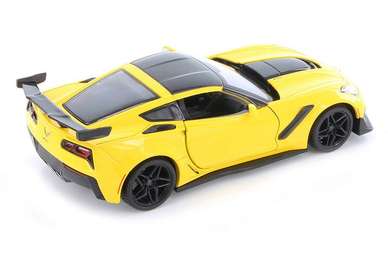 2019 Chevrolet Corvette ZR1 Yellow with Black Accents 1/24 Diecast Model Car by Motormax-0