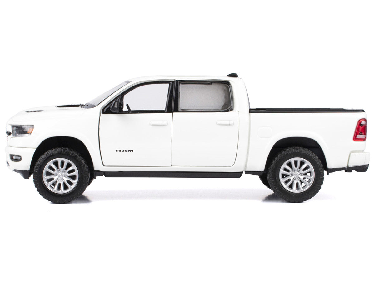 2019 RAM 1500 Laramie Crew Cab Pickup Truck White "Timeless Legends" Series 1/24 Diecast Model Car by Motormax-2