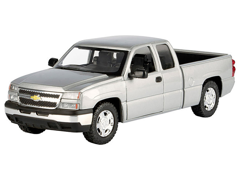 2006 Chevrolet Silverado 1500 Pickup Truck Gray Metallic "Timeless Legends" Series 1/25 Diecast Model Car by Motormax-1