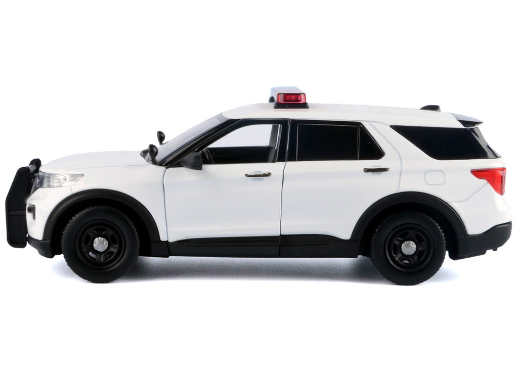 2022 Ford Police Interceptor Utility Plain White "Builder's Kit" with Flashing Light Bar and Front and Rear Lights and Sounds 1/24 Diecast Model Car by Motormax-1