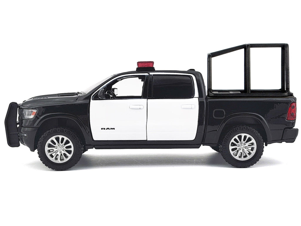2019 RAM 1500 Laramie Crew Cab Pickup Truck with Bed Cage Black and White with Flashing Light Bar and Front and Rear Lights and Sounds 1/24-1/27 Diecast Model Car by Motormax-2
