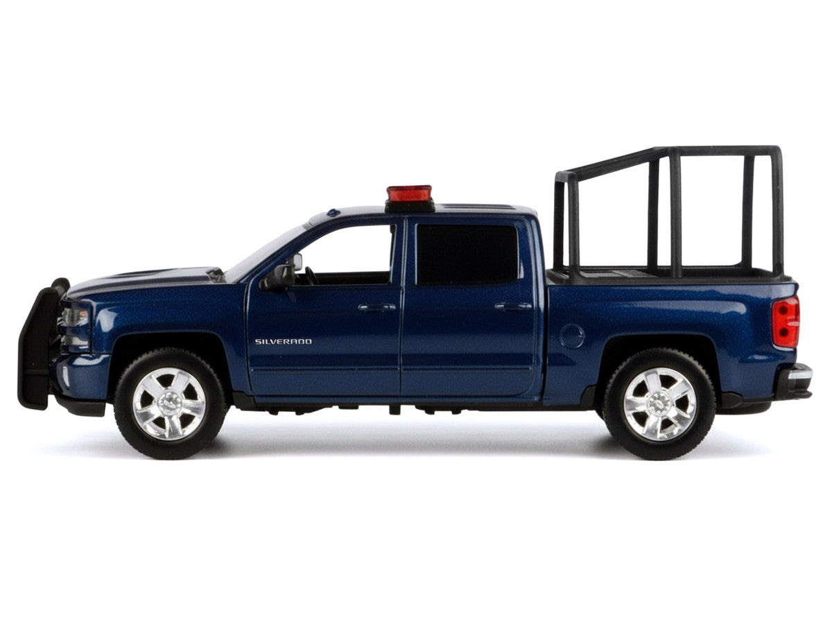 2017 Chevrolet Silverado 1500 LT Z71 Crew Cab Pickup Truck with Bed Cage Dark Blue with Flashing Light Bar and Front and Rear Lights and Sounds 1/24-1/27 Diecast Model Car by Motormax-2