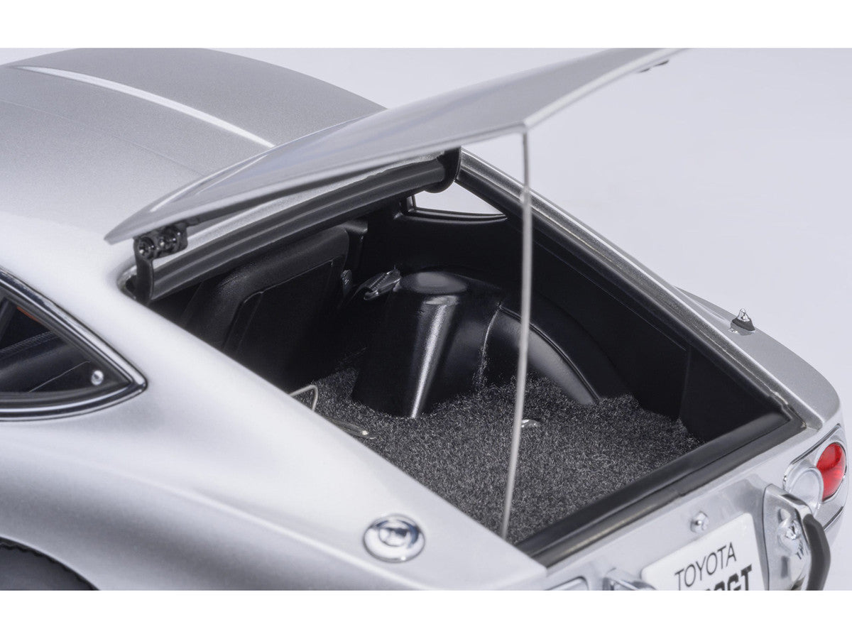 1967 Toyota 2000GT RHD (Right Hand Drive) Silver Metallic 1/18 Model Car by Autoart-1