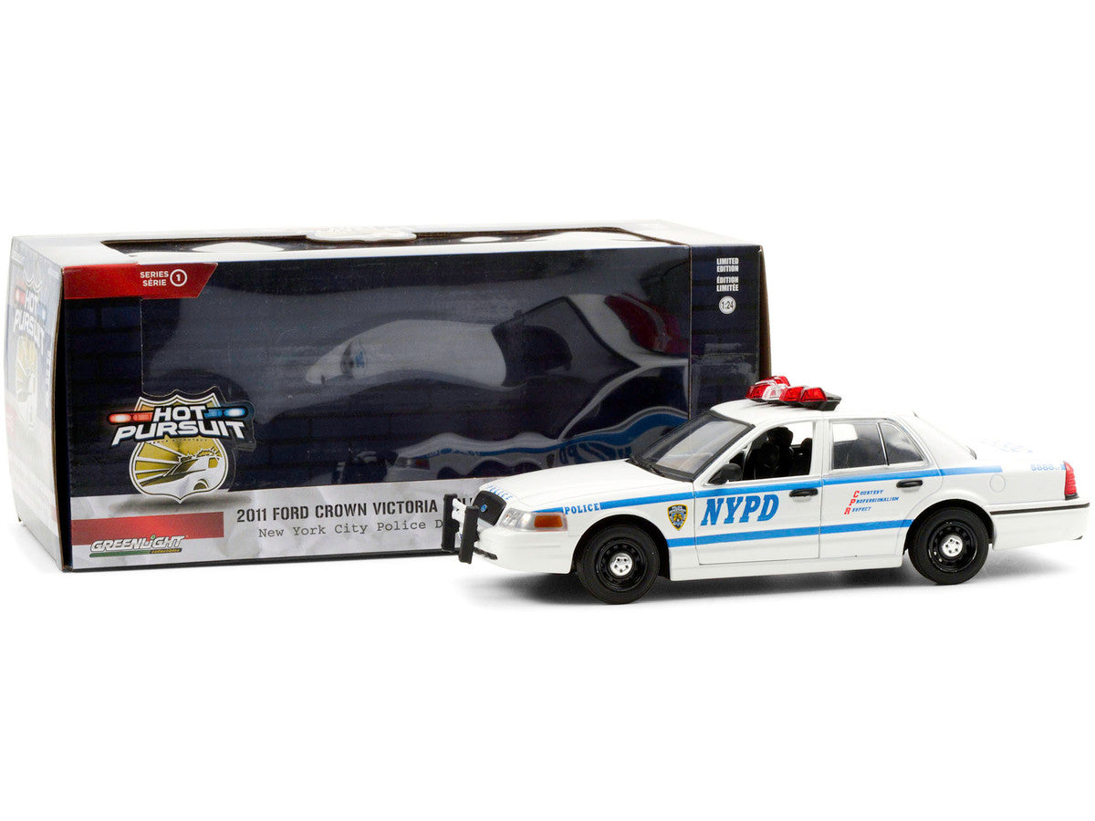 2011 Ford Crown Victoria Police Interceptor "New York City Police Department" (NYPD) White "Hot Pursuit" Series 1/24 Diecast Model Car by Greenlight-2