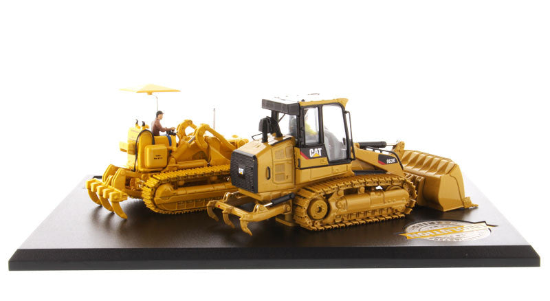 CAT Caterpillar 977D Traxcavator (Circa 1955-1960) and CAT Caterpillar 963K Track Loader (Current) with Operators "Evolution Series" 1/50 Diecast Models by Diecast Masters-1