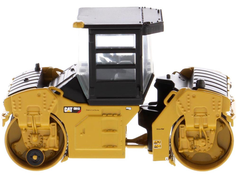 CAT Caterpillar CB-13 Tandem Vibratory Roller with Cab "Play & Collect!" Series 1/64 Diecast Model by Diecast Masters-1