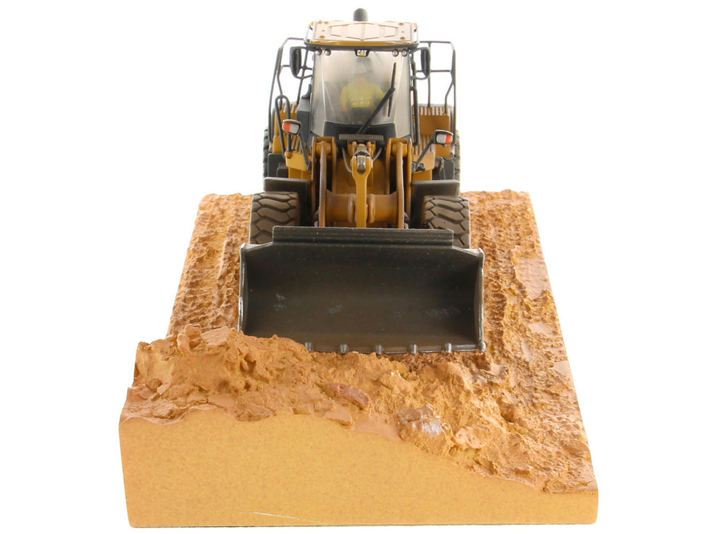 CAT Caterpillar 966M Wheel Loader with Operator (Dirty Version) "Weathered" Series 1/50 Diecast Model by Diecast Masters-3