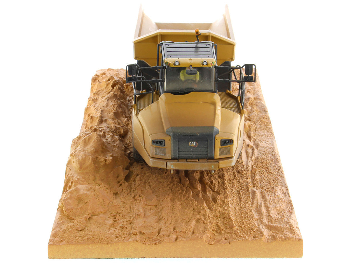 CAT Caterpillar 745 Articulated Truck with Operator (Dirty Version) "Weathered" Series 1/50 Diecast Model by Diecast Masters-3