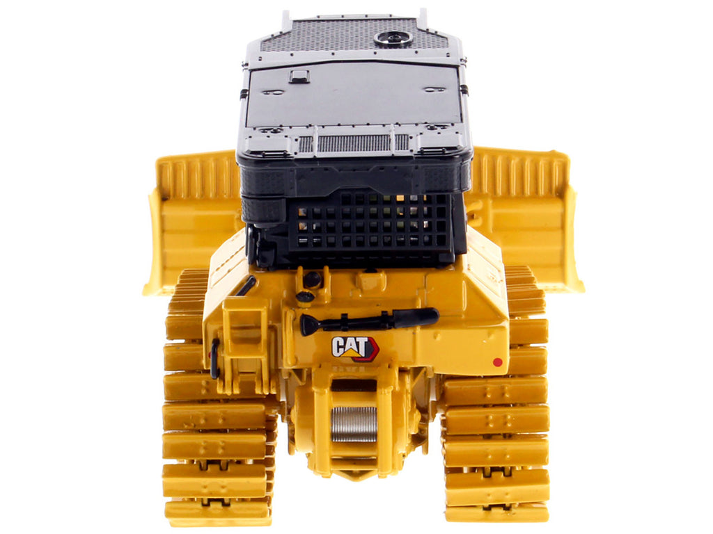 CAT Caterpillar D5 LGP Track Type Tractor Fire Dozer Yellow with Operator "High Line" Series 1/50 Diecast Model by Diecast Masters-4
