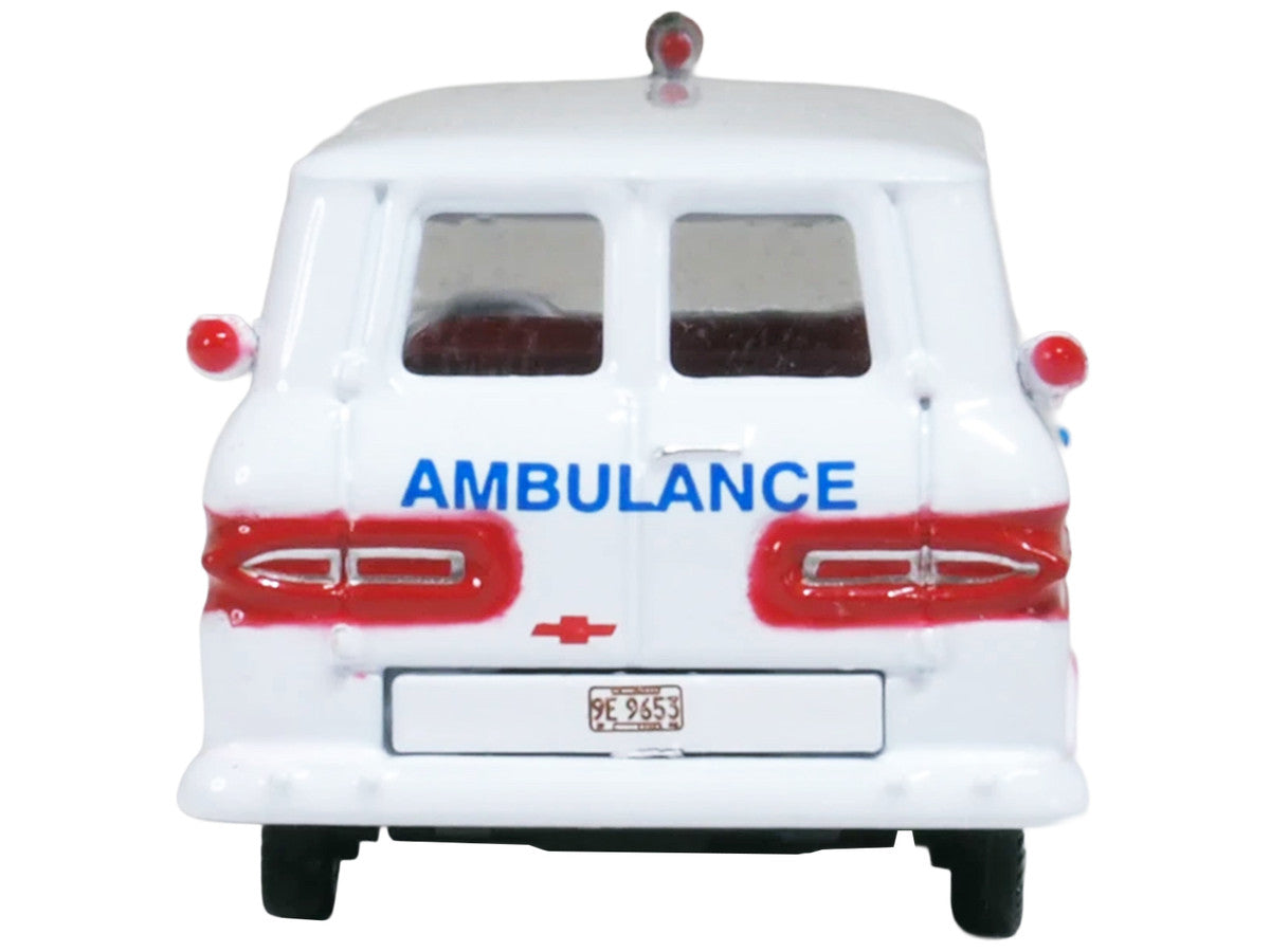 1962 Chevrolet Corvair Greenbrier AmbleWagon Ambulance White with Red Stripes 1/87 (HO) Scale Diecast Model Car by Oxford Diecast-2